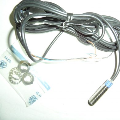 Czujnik zbliżeniowy indukcyjny Telemecanique XS1NOBPA349